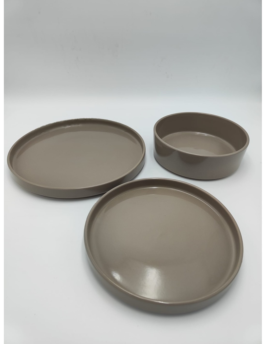 Servizio 12 piatti in ceramica tinta unita tortora